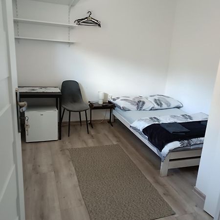 Stas-Przy Szkole Nr3 W Skawie Skawa Luaran gambar