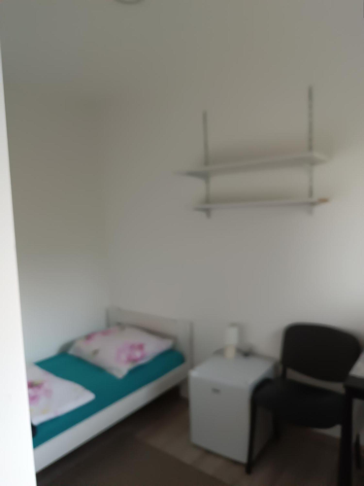 Stas-Przy Szkole Nr3 W Skawie Skawa Bilik gambar